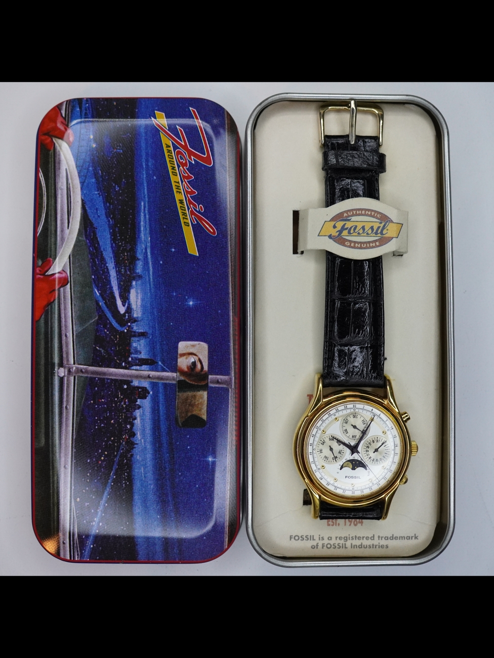 Vintage Fossil triple date moon men's gold 1995 watch w/ Original Box and Papers